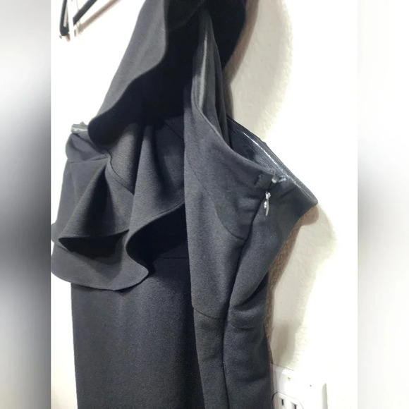 Lulu's Grand Beauty Black Ruffled One-Shoulder Mermaid Maxi Dress Wedding Party - Picture 11 of 11